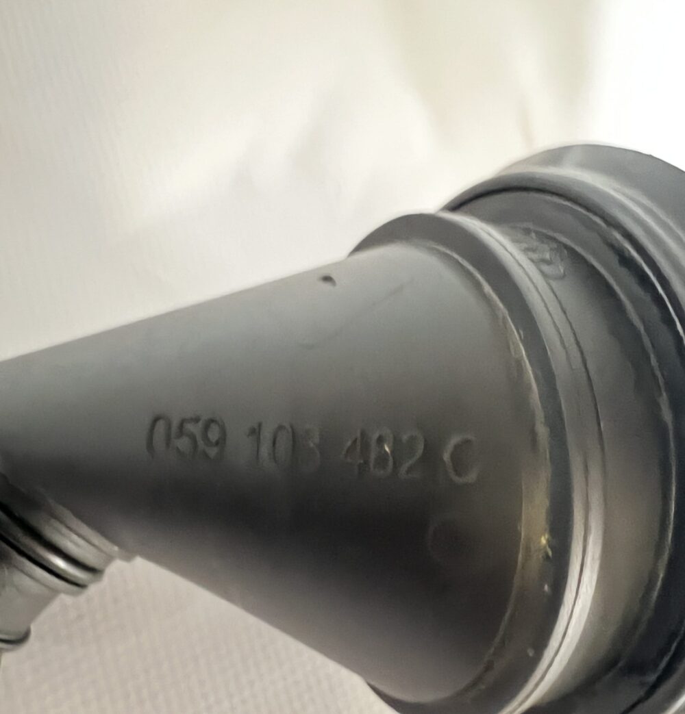 059103482C Öleinfüllrohr Öleinfüllstutzen