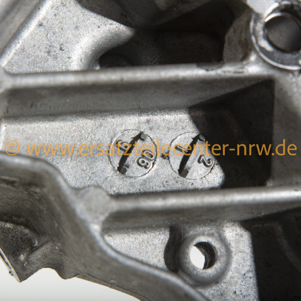 R2720150802 Stirndeckel Mercedes-Benz